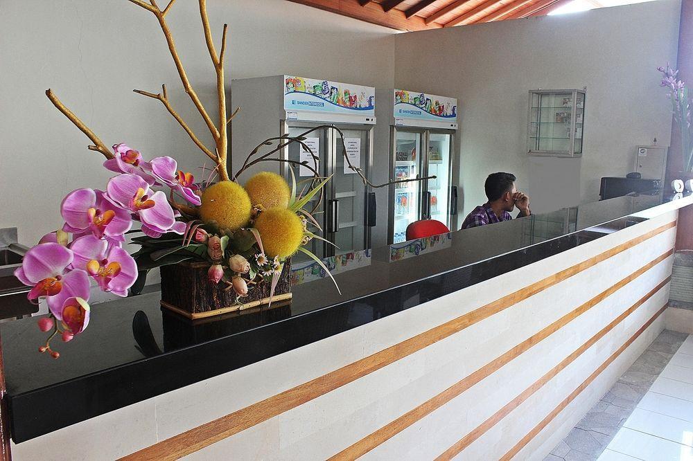 Mirah Hostel ليجيان المظهر الخارجي الصورة