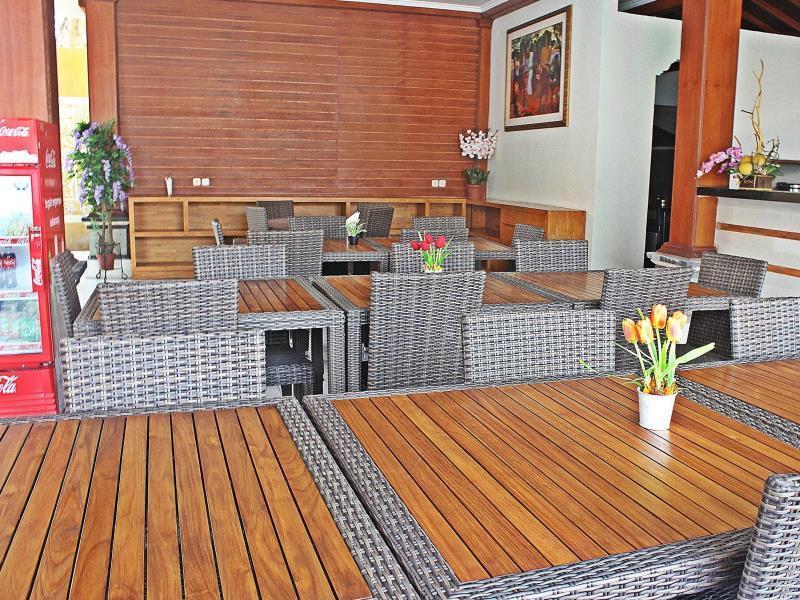 Mirah Hostel ليجيان المظهر الخارجي الصورة