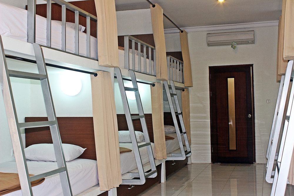 Mirah Hostel ليجيان المظهر الخارجي الصورة