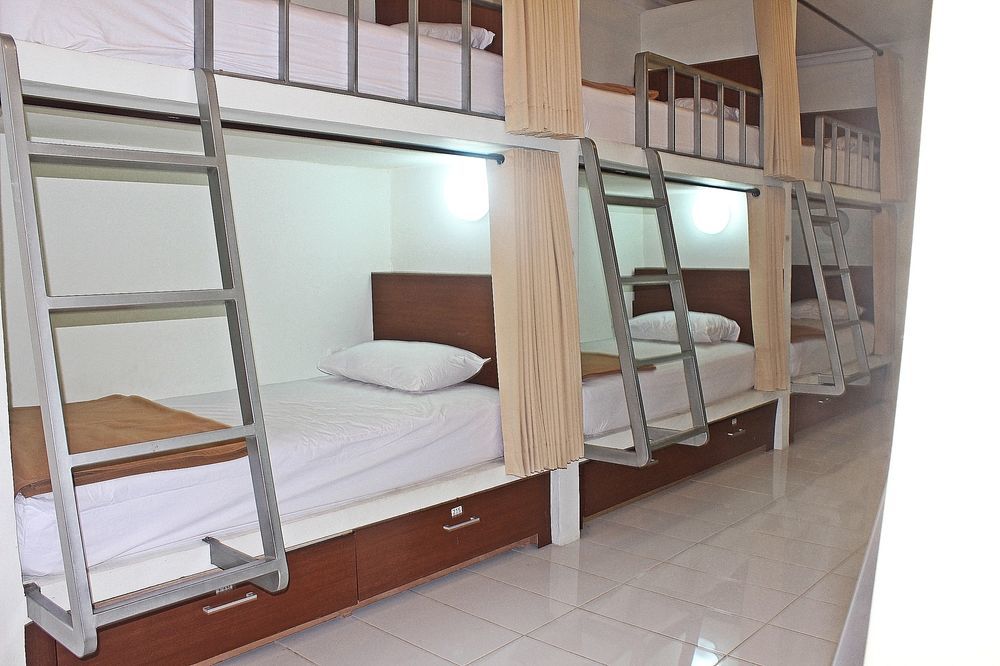 Mirah Hostel ليجيان المظهر الخارجي الصورة