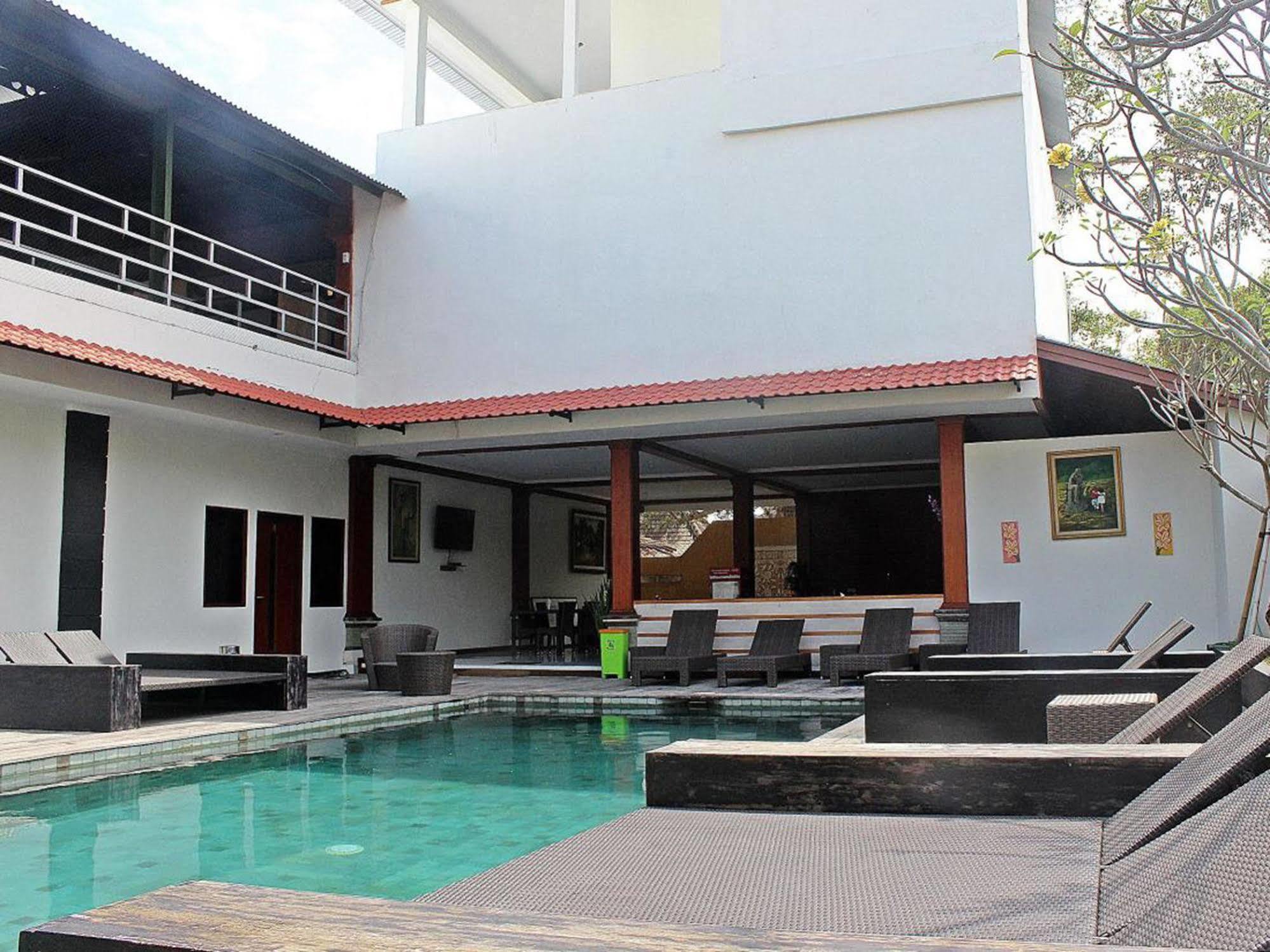 Mirah Hostel ليجيان المظهر الخارجي الصورة